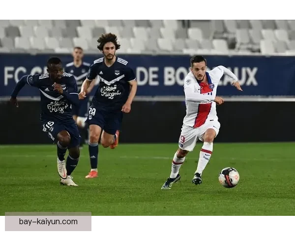 里昂控球能力持续提升，分析其在新赛季中的战术变化与趋势。