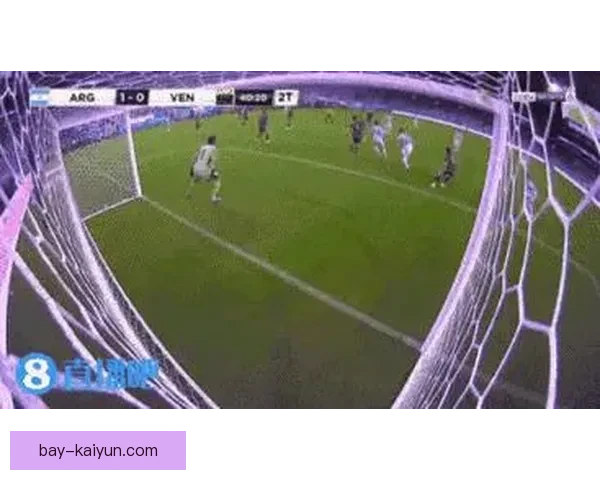 劳塔罗技术动作慢镜分析显示其稳定的射门技巧与精准的传球能力